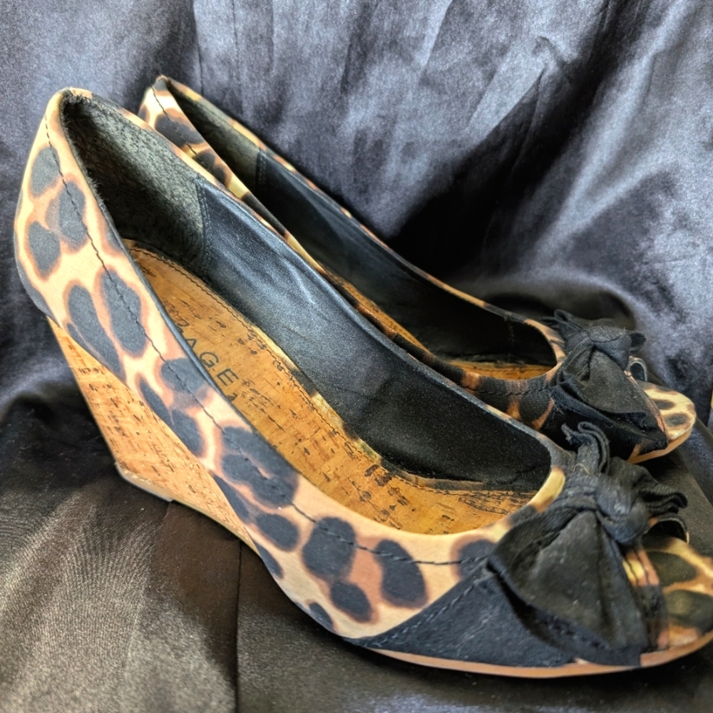 Wedge heels by Rampage, sz 10 - leopard, cork, and bows
